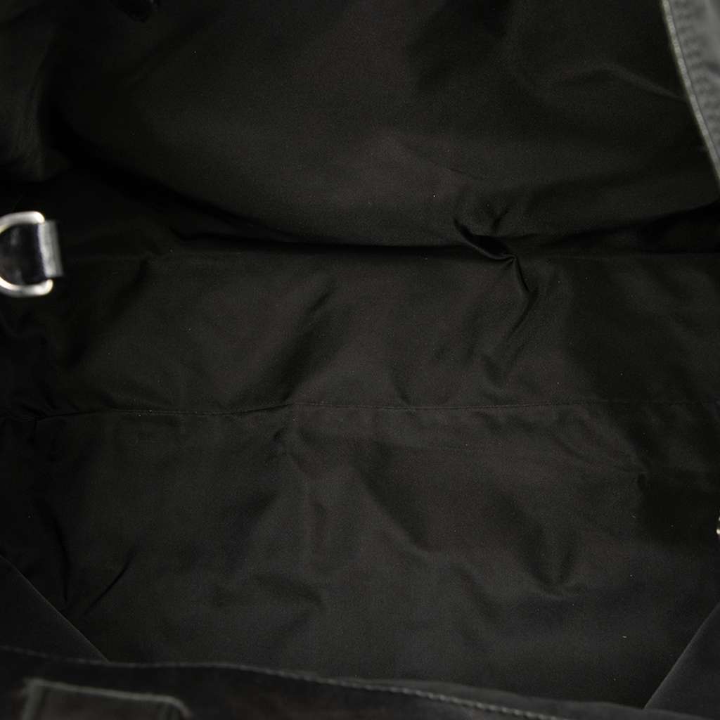 Prada Tessuto Tote Black Good condition - Model View