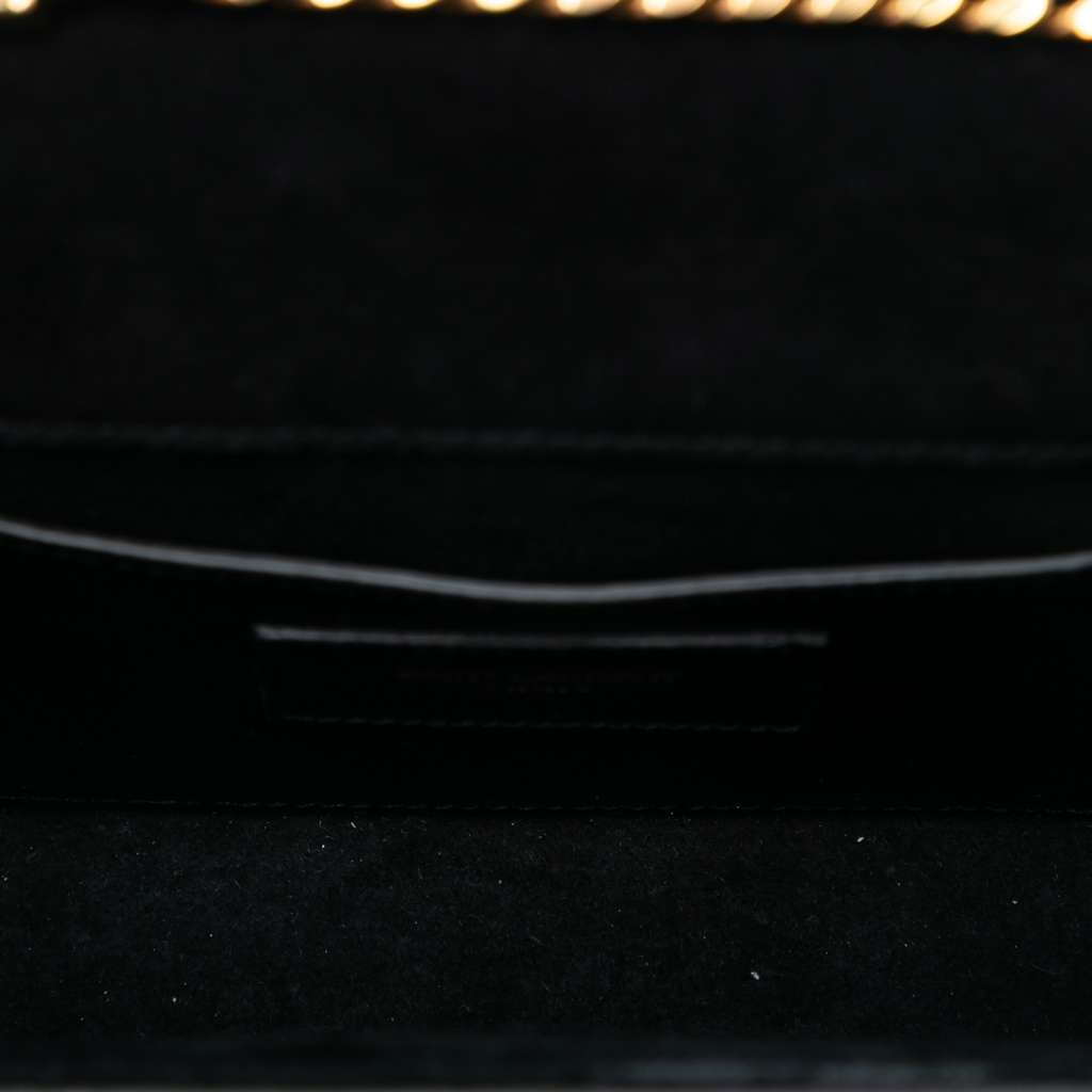 Saint Laurent Small Patent Monogram Kate Tassel Crossbody Black Leather Good condition - Model View