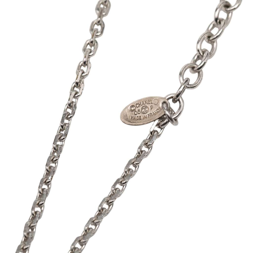 Chanel CC Silver Plated Resin Rhinestone Pendant Necklace Silver Metal Good condition - Box View