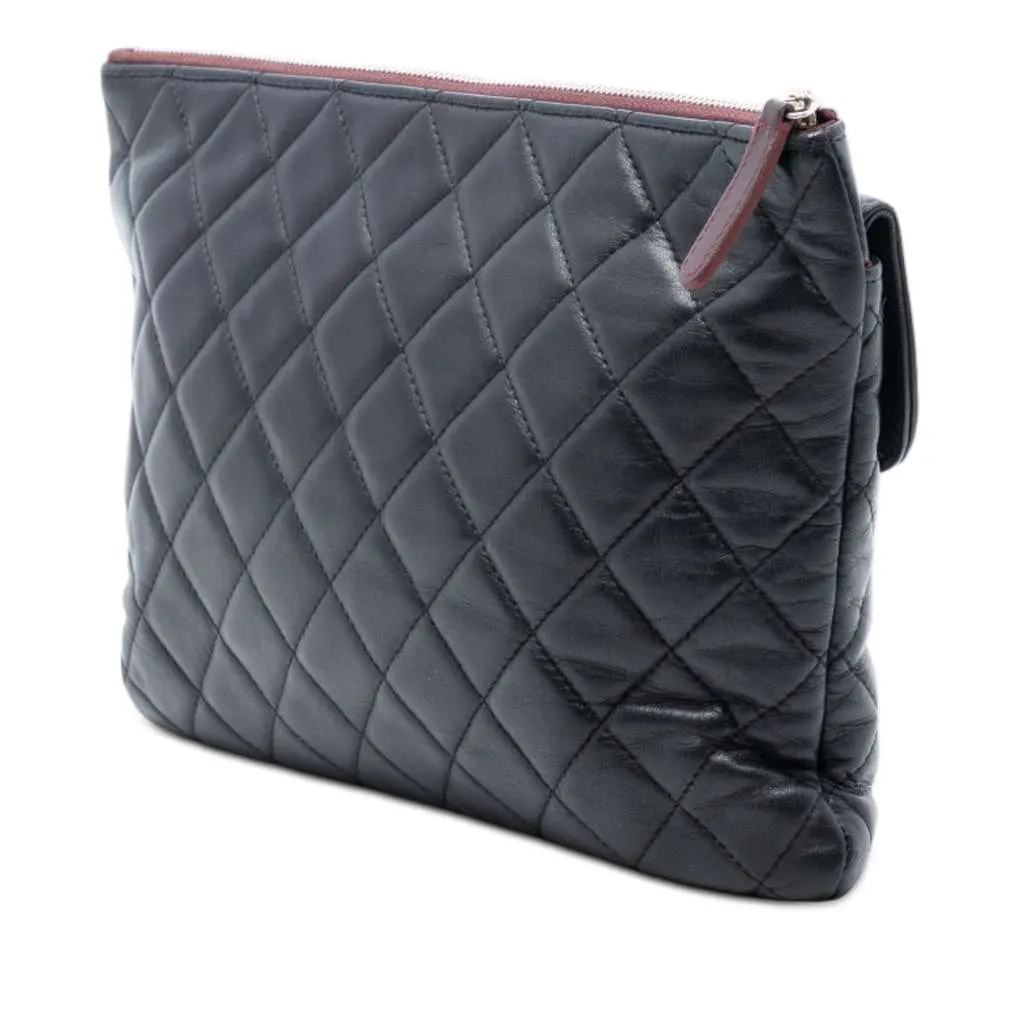 Chanel Medium CC Quilted Lambskin Flap Cosmetic Case Black Leather Very good - Back View