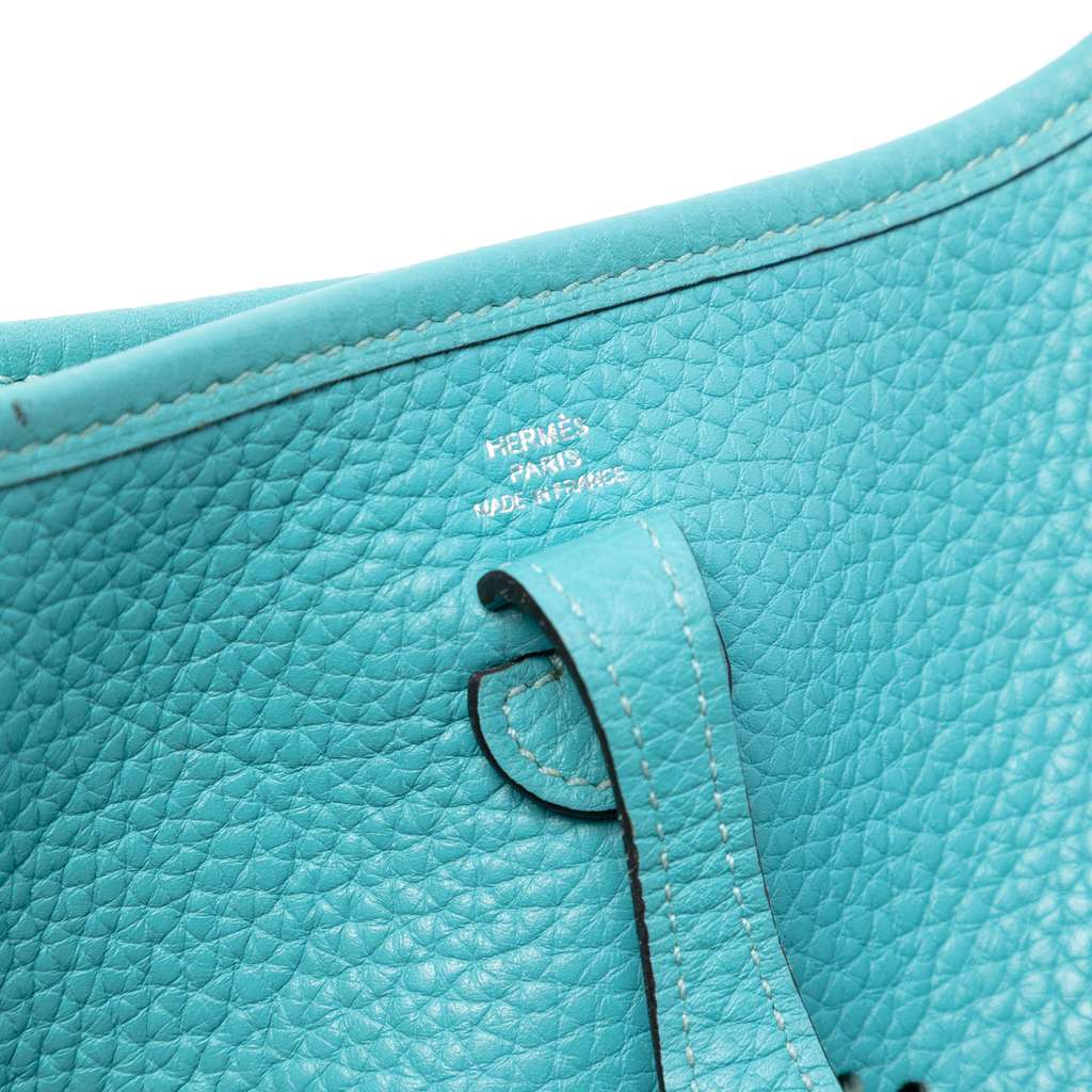 Hermès Clemence Evelyne Amazone TPM Blue Leather Good condition - Box View