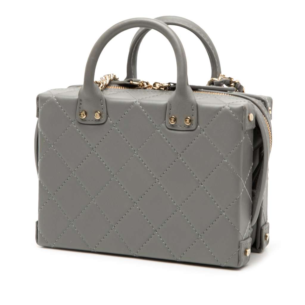 Chanel Small CC Quilted Calfskin Top Handle Convertible Vanity Case Grey Leather Good condition - Back View
