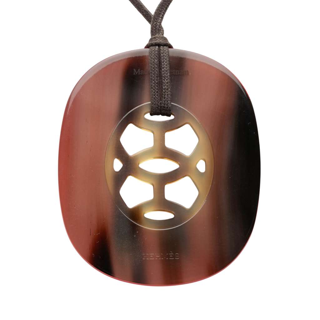 Hermès Buffalo Horn and Lacquer Lift Pendant Necklace GM Red Good condition - Back View