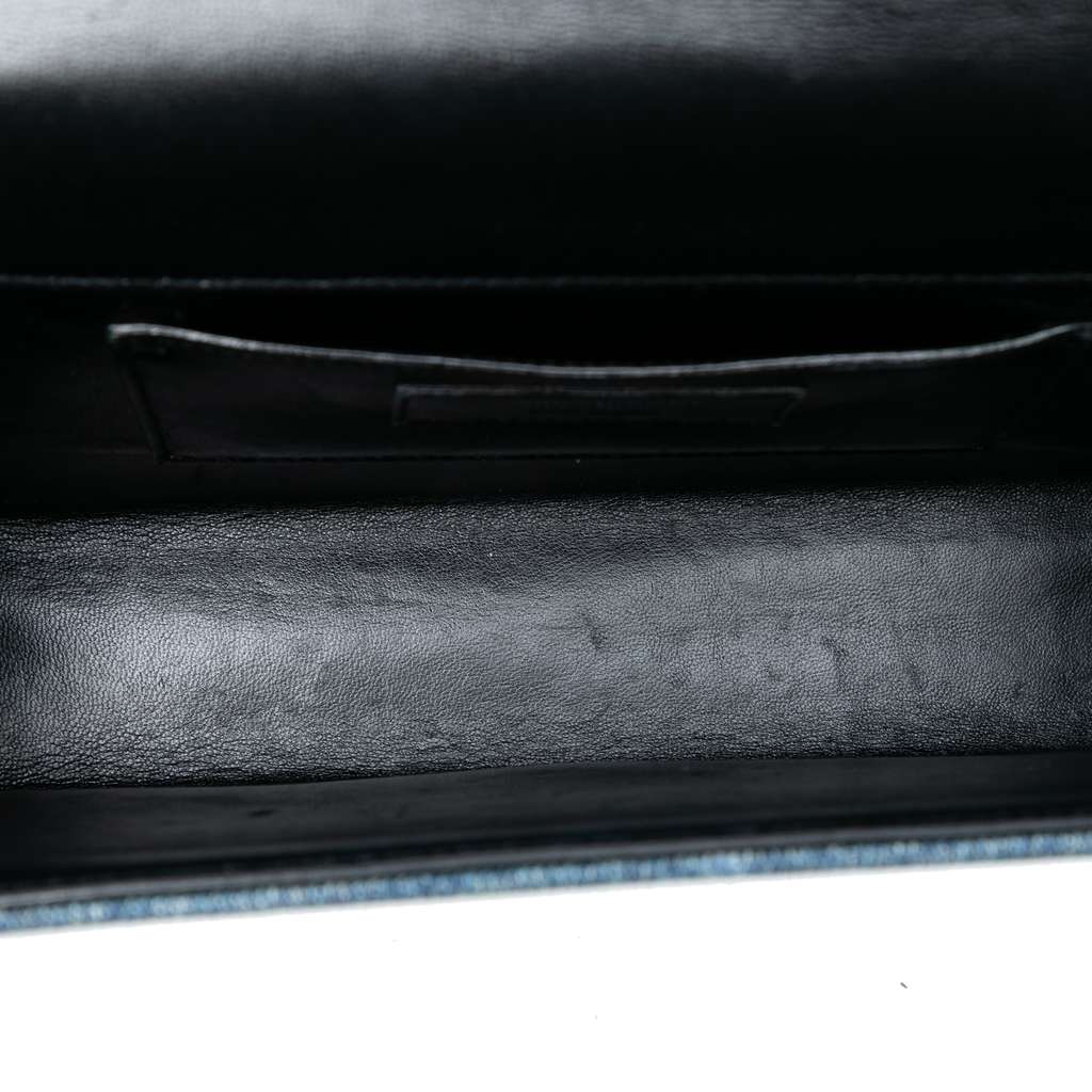 Saint Laurent Medium Denim Monogram Kate Crossbody Blue Denim Good condition - Model View