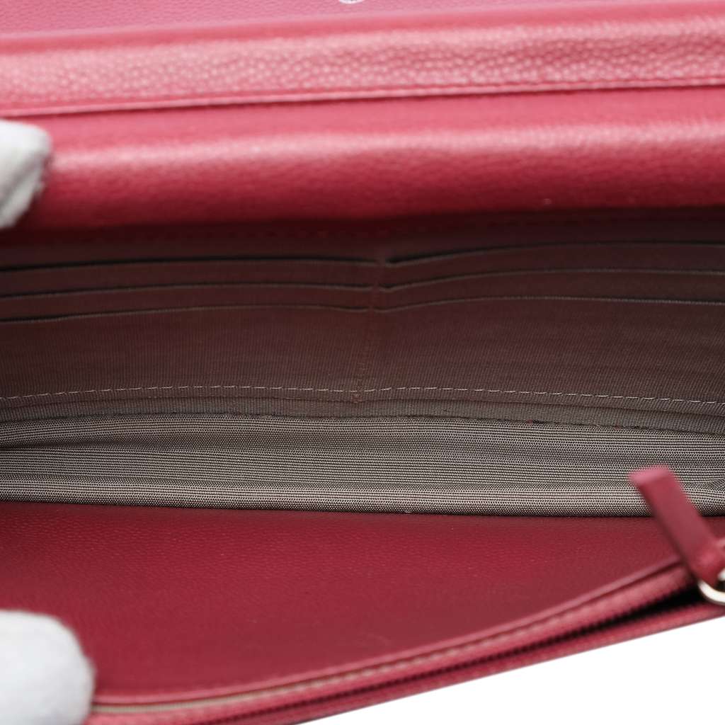 Chanel CC Caviar Sevruga Wallet On Chain Red Leather Good condition - Model View