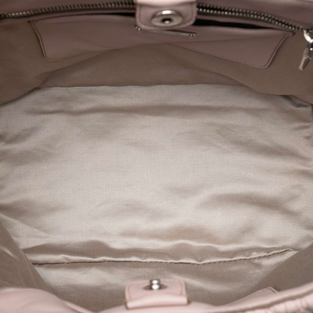 Miu Miu Matelasse Nappa Crystal Satchel Pink Leather Good condition - Model View