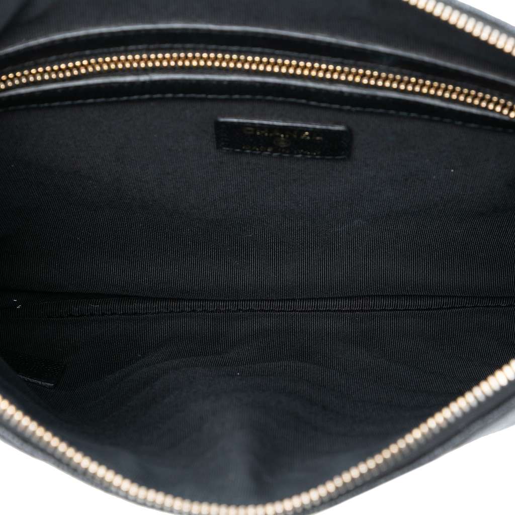 Chanel Medium CC Chevron Caviar O Case Clutch Black Leather Good condition - Model View