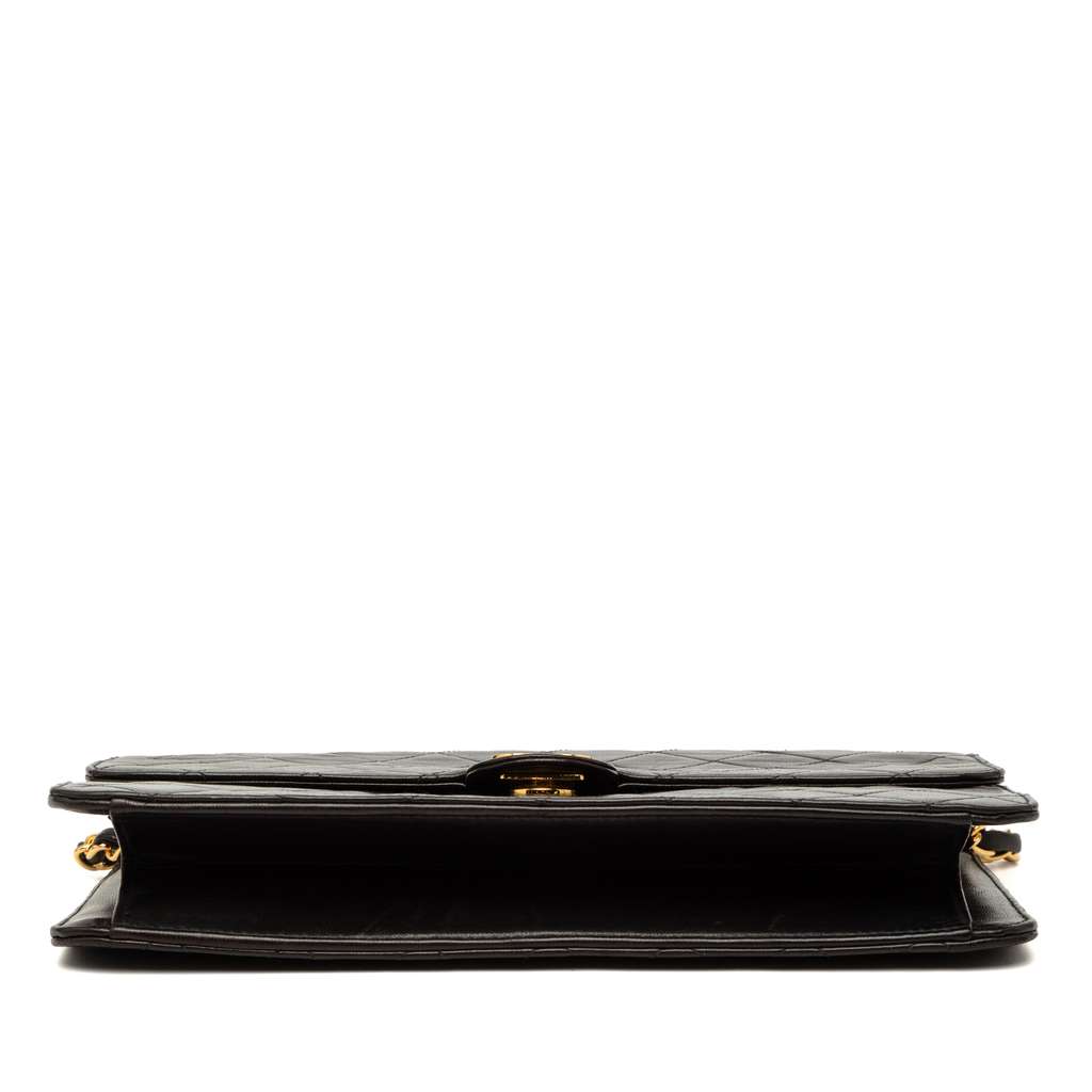 Chanel Medium CC Quilted Lambskin Single Flap Black Leather Good condition - Inside View