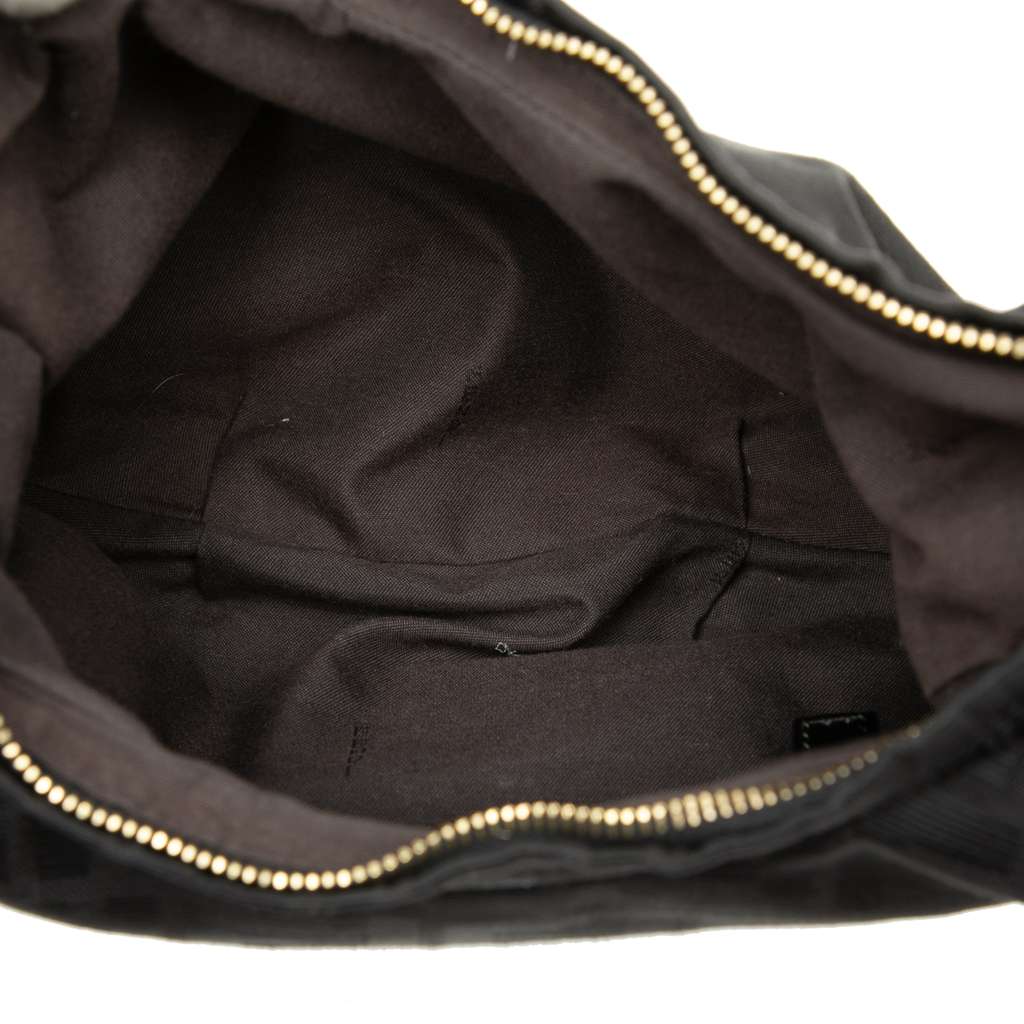 Fendi Zucca Canvas Chef Chain Hobo Bag Brown Canvas Good condition - Model View