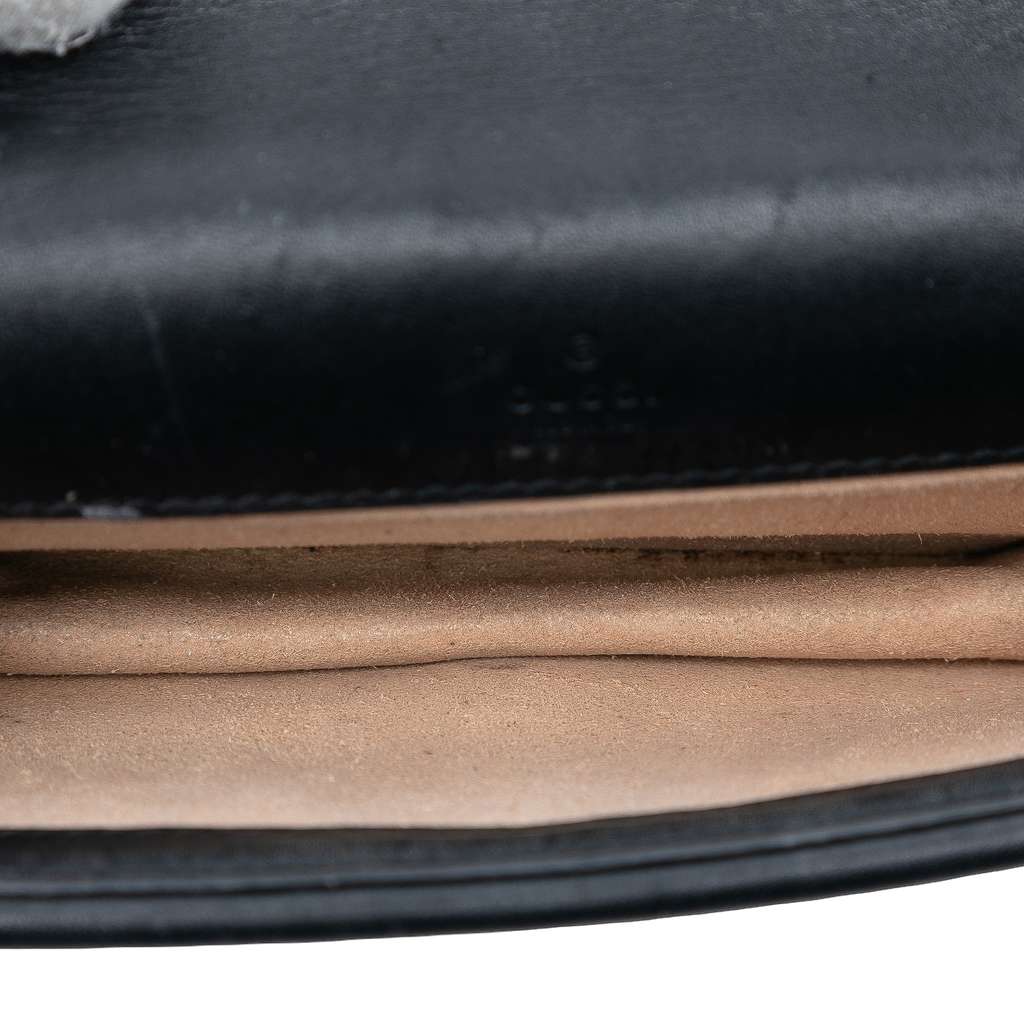 Gucci Mini Velvet Dionysus Crossbody Black Velvet Good condition - Model View