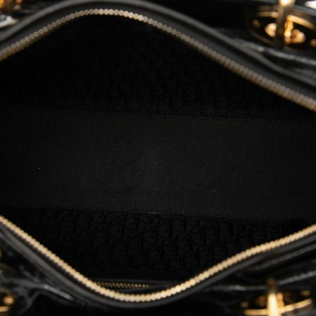 Dior Large Patent Cannage Lady Dior Black Leather Good condition - Model View