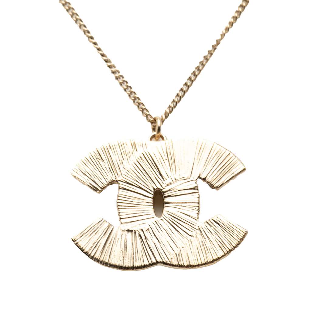 Chanel Gold Plated Gripoix CC Pendant Necklace Gold Metal Good condition - Back View