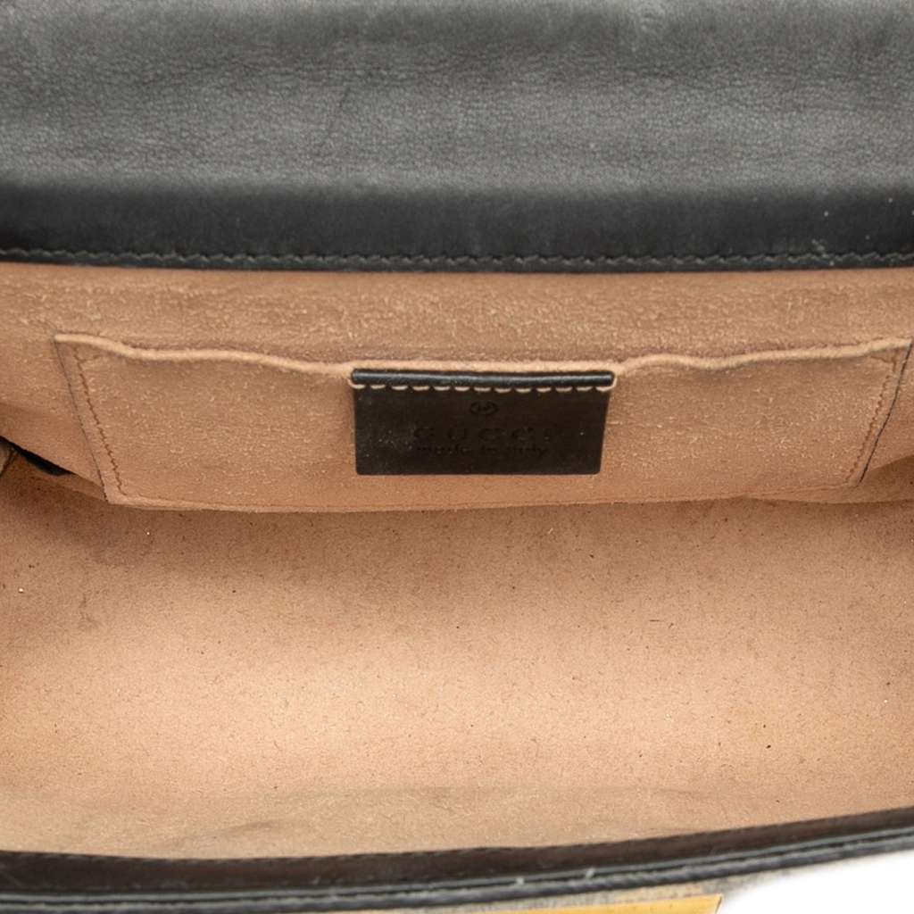 Gucci Small GG Supreme Bee Padlock Crossbody Brown Canvas Good condition - Model View