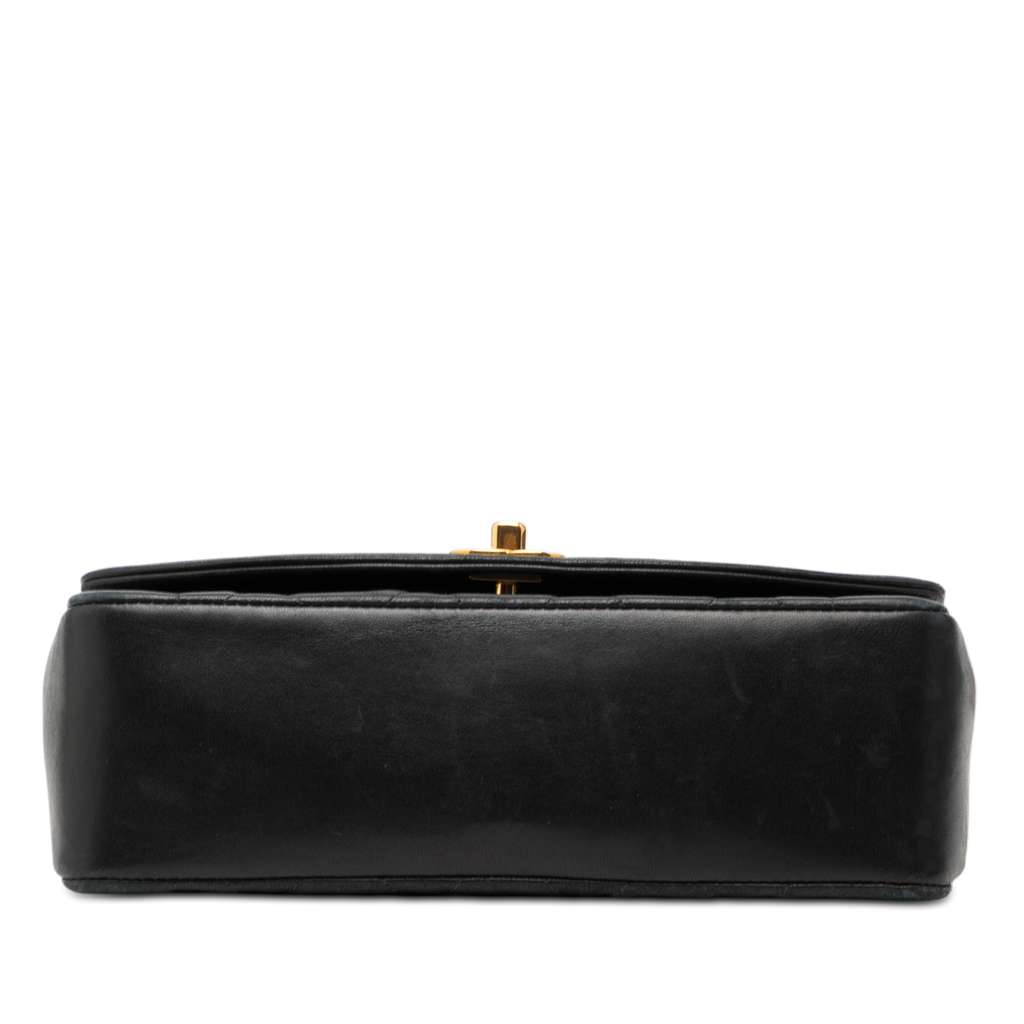 Chanel Small Lambskin Diana Flap Black Leather Good condition - Inside View