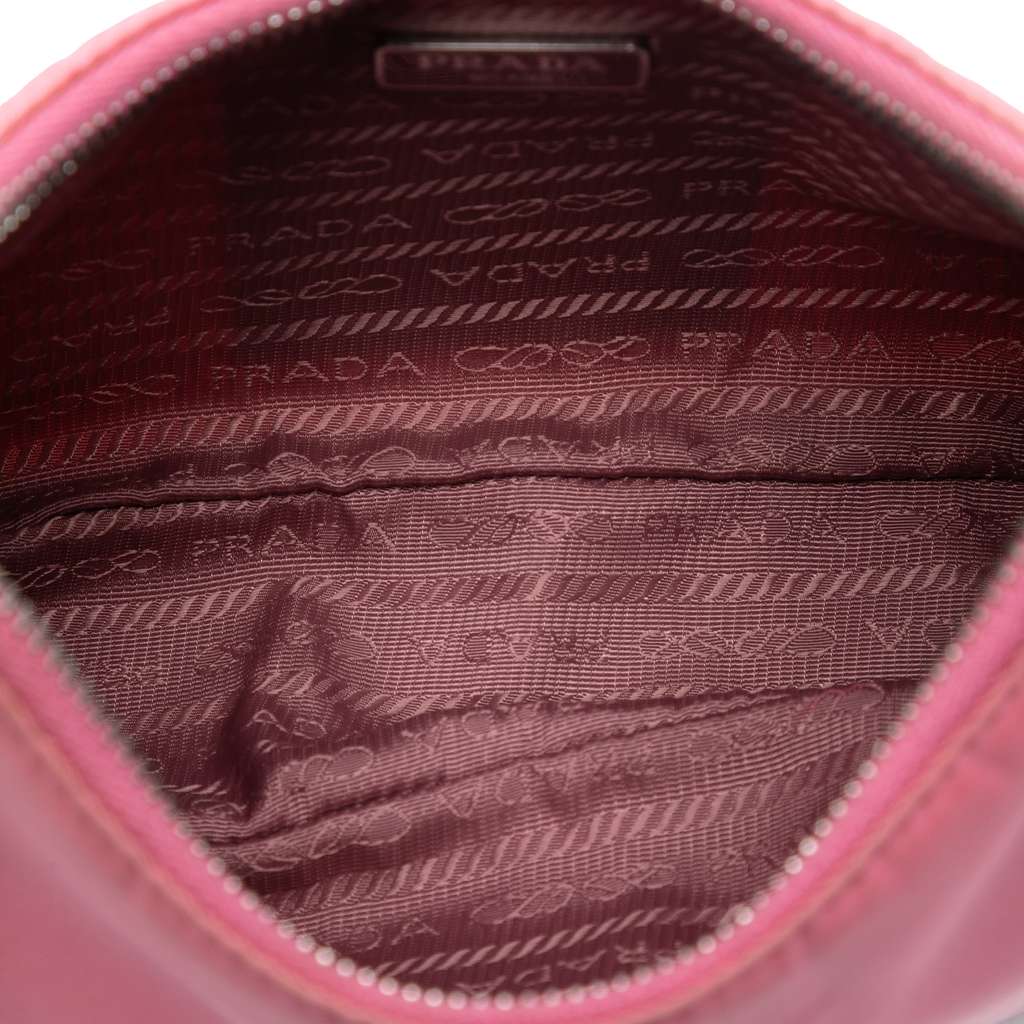Prada Mini Tessuto Re Edition 2005 Shoulder Bag Pink Good condition - Model View