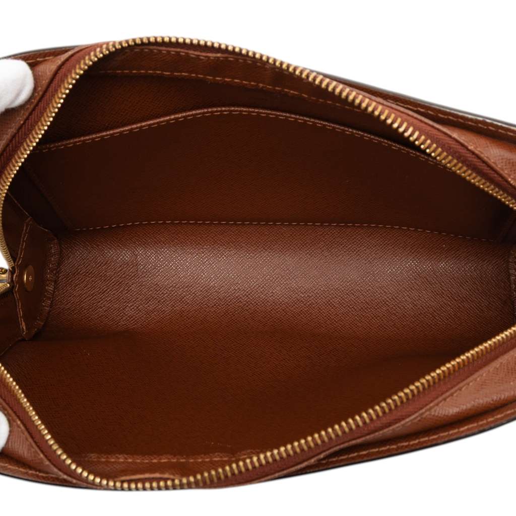 Louis Vuitton Monogram Orsay Brown Good condition - Model View