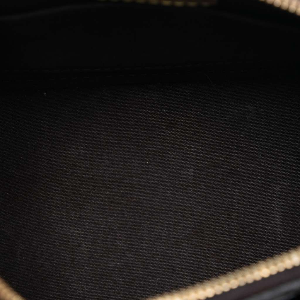 Louis Vuitton Monogram Vernis Alma BB Black Leather Good condition - Model View