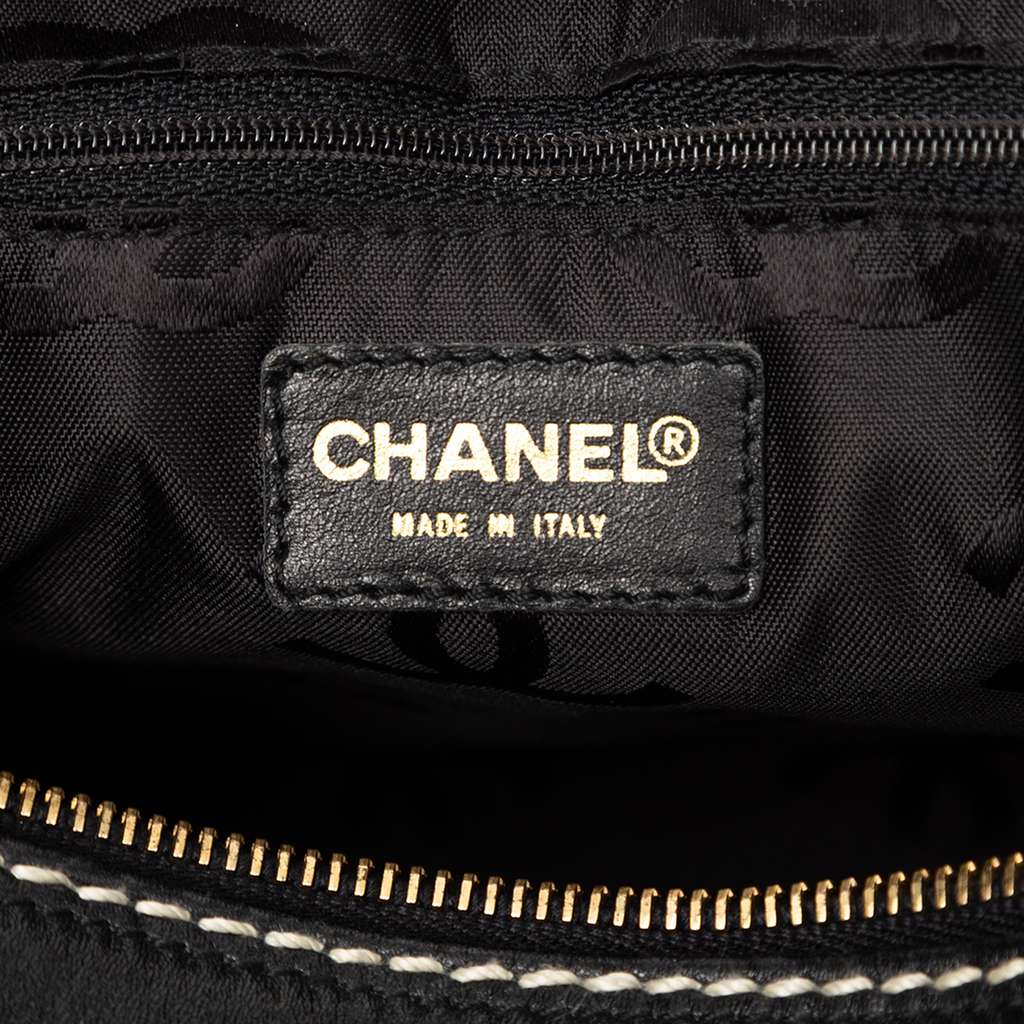 Chanel CC Lambskin Wild Stitch Handbag Black Leather Good condition - Box View