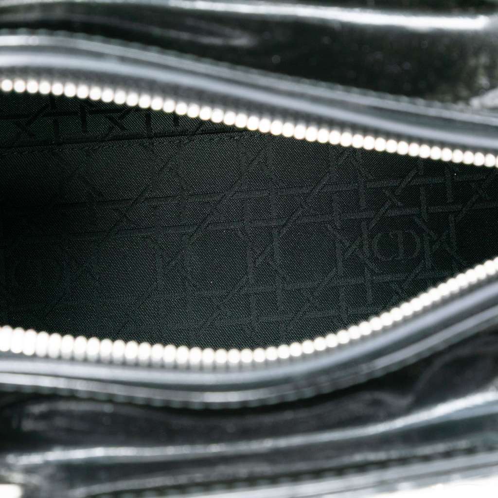 Dior Medium Patent Cannage Lady Dior Black Leather Good condition - Model View