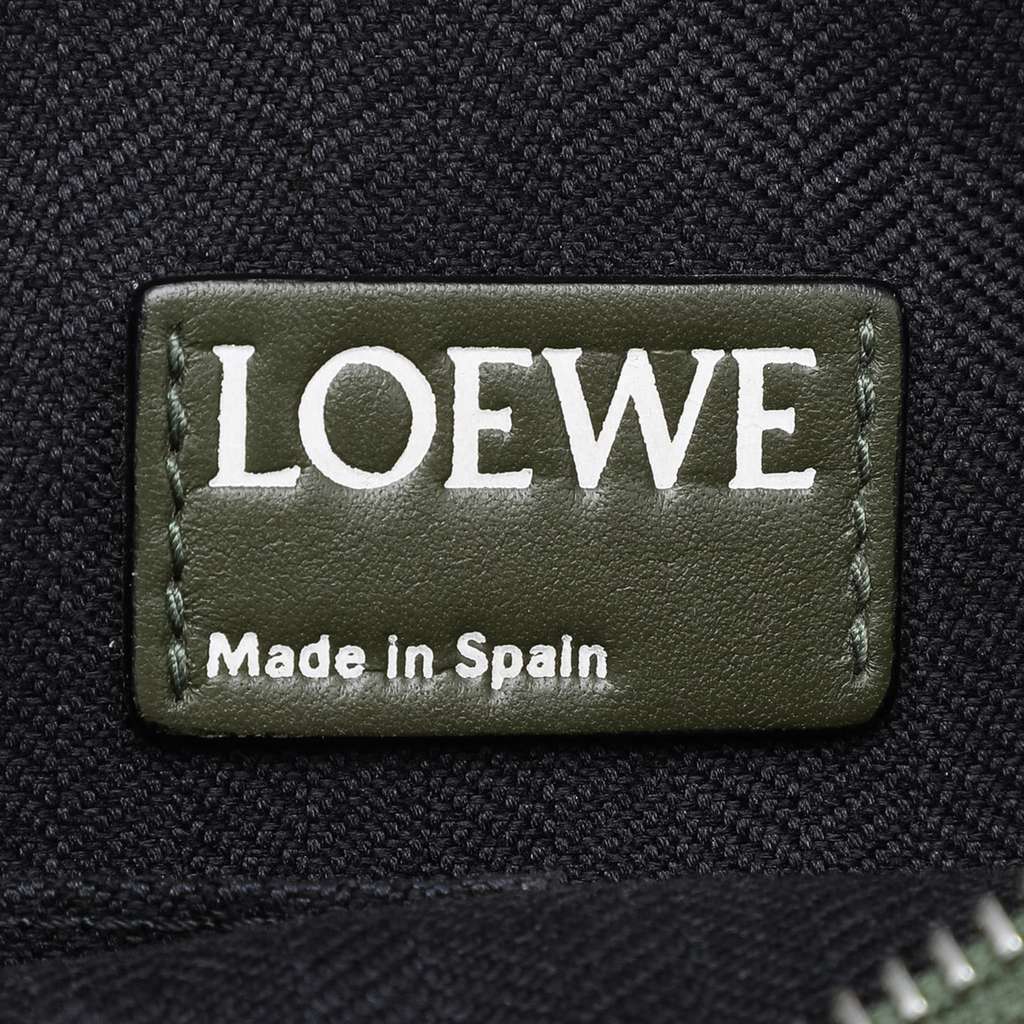 Loewe Embossed Leather Anagram Repeat T Clutch Green Leather Good condition - Box View