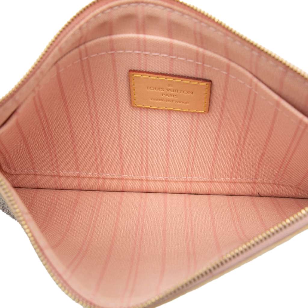 Louis Vuitton Damier Azur Neverfull MM Pouch White Good condition - Model View