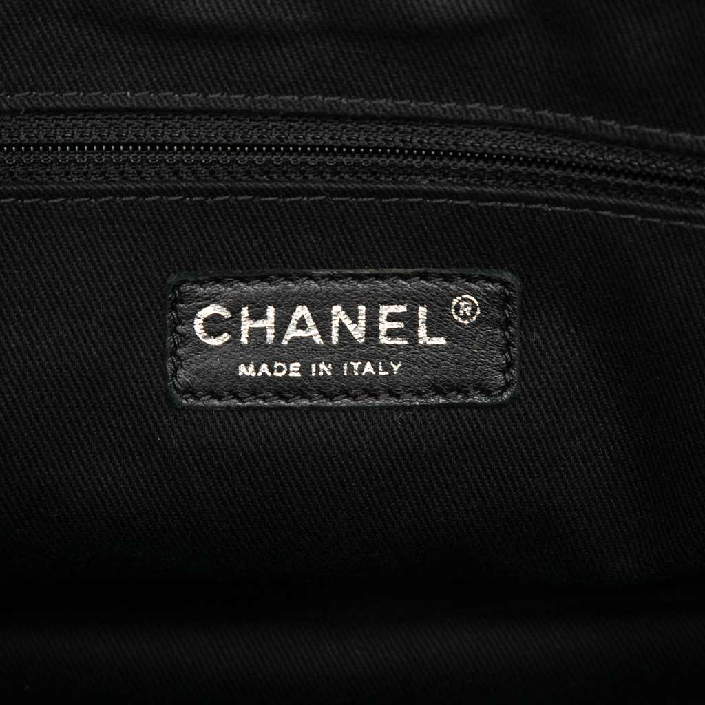 Chanel CC Quilted Patent Timeless Soft Tote Black Leather Good condition - Box View