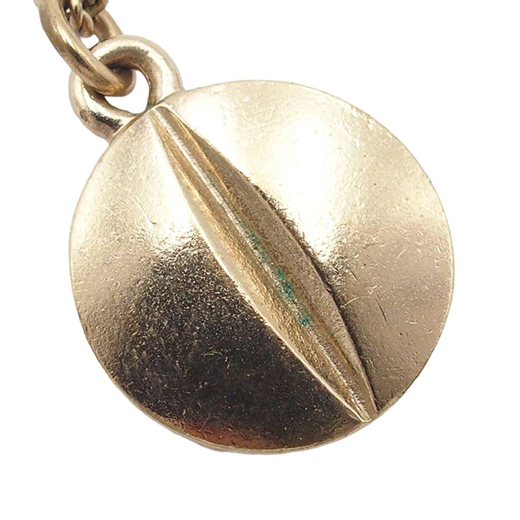 Chanel CC Gold Plated Pendant Necklace Gold Metal Good condition - Model View