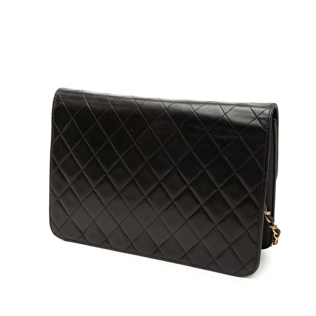 Chanel Medium CC Quilted Lambskin Single Flap Black Leather Good condition - Back View