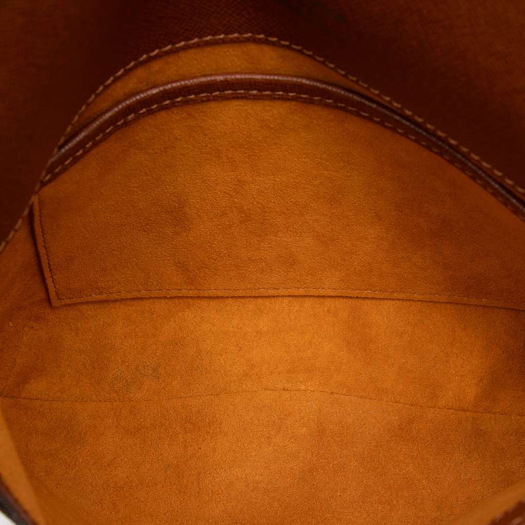 Louis Vuitton Monogram Musette Tango Short Strap Brown Good condition - Model View