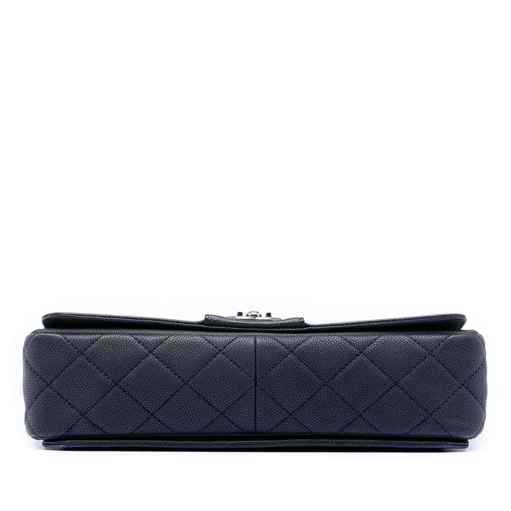 Chanel Large Washed Caviar Turn Around Ligne Flap Blue Leather Good condition - Inside View