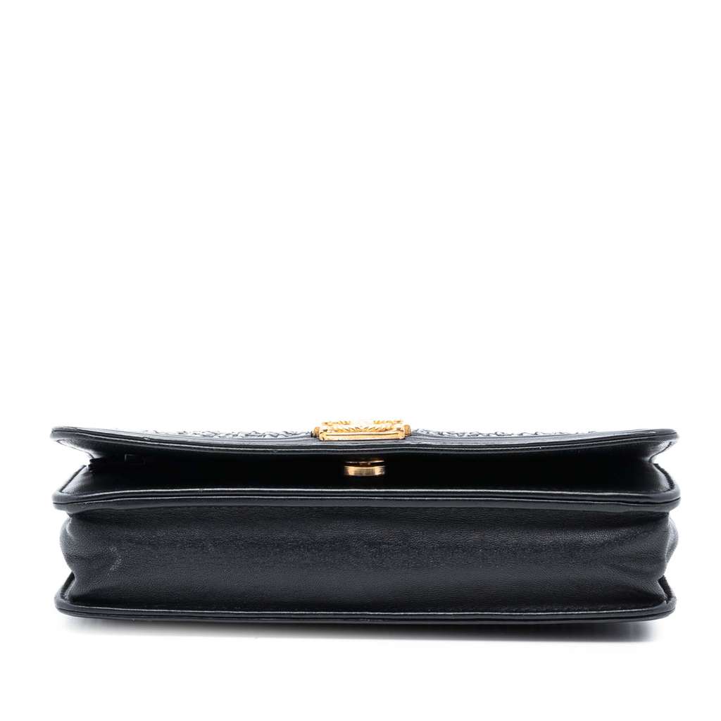 Chanel Pleated Crumpled Chevron Calfskin Le Boy Wallet On Chain Black Leather Good condition - Inside View