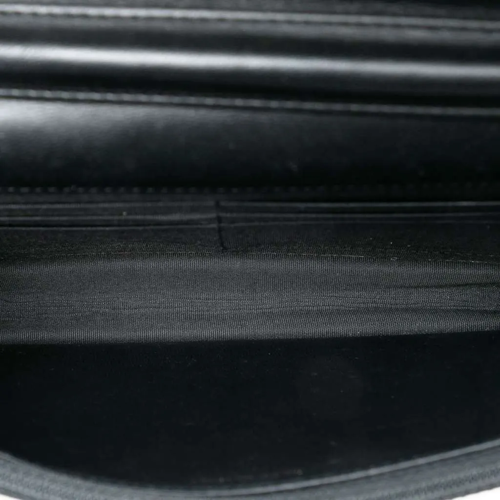Chanel Pleated Crumpled Chevron Calfskin Le Boy Wallet On Chain Black Leather Very good - Model View