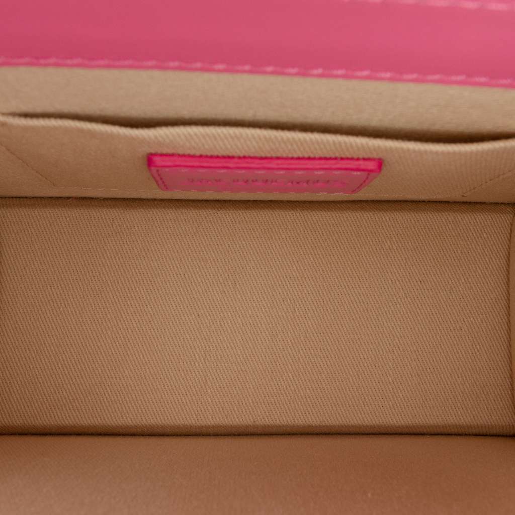 Jacquemus Leather Le Chiquito Noeud Pink Leather Good condition - Model View