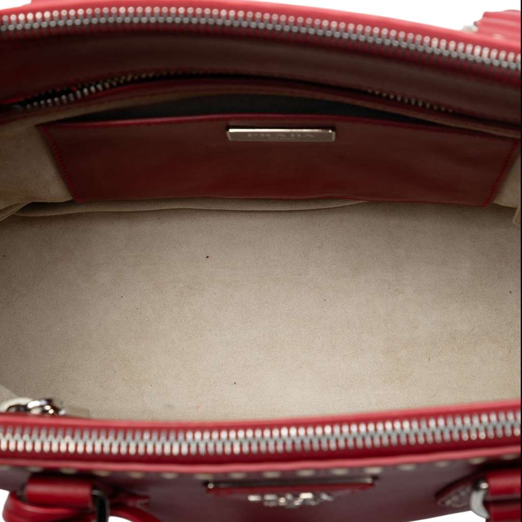 Prada Small City Calf Hand Stitched Galleria Double Zip Satchel Red Leather Good condition - Model View