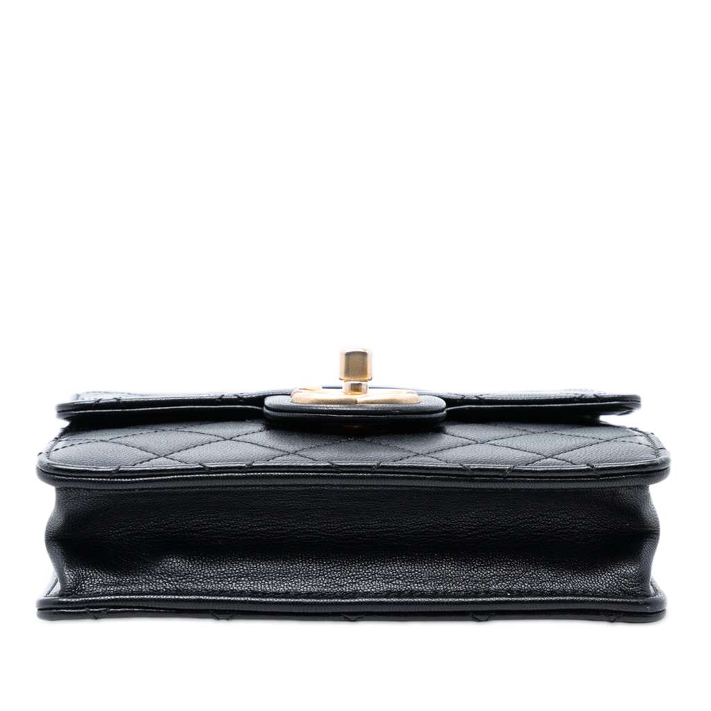 Chanel Small Goatskin Chic Pearls Flap Black Leather Good condition - Inside View
