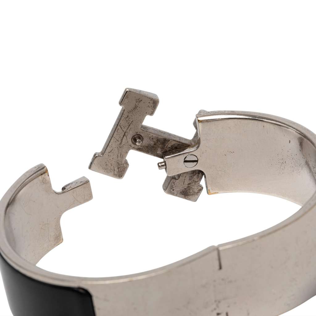 Hermès Wide Enamel Clic Clac H Bracelet PM Black Good condition - Box View
