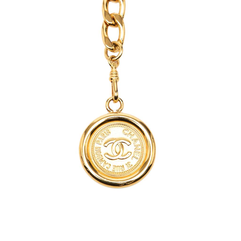 Chanel Gold Plated CC Medallion Triple Chain Belt Gold Metal Good condition - Back View
