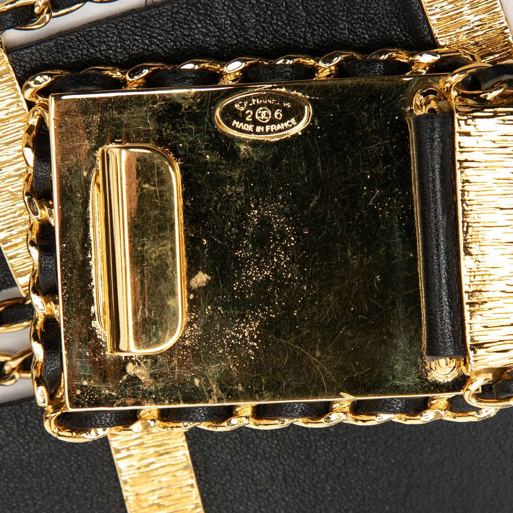 Chanel CC Lambskin Woven Chain Belt Black Leather Good condition - Model View