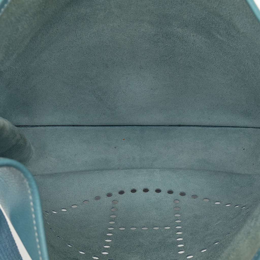 Hermès Epsom Evelyne II 29 Blue Leather Good condition - Model View