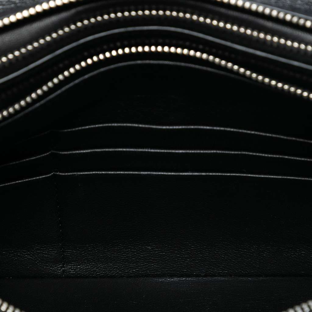 Chanel Small Bicolor Aged Calfskin 31 Clutch Black Leather Good condition - Model View