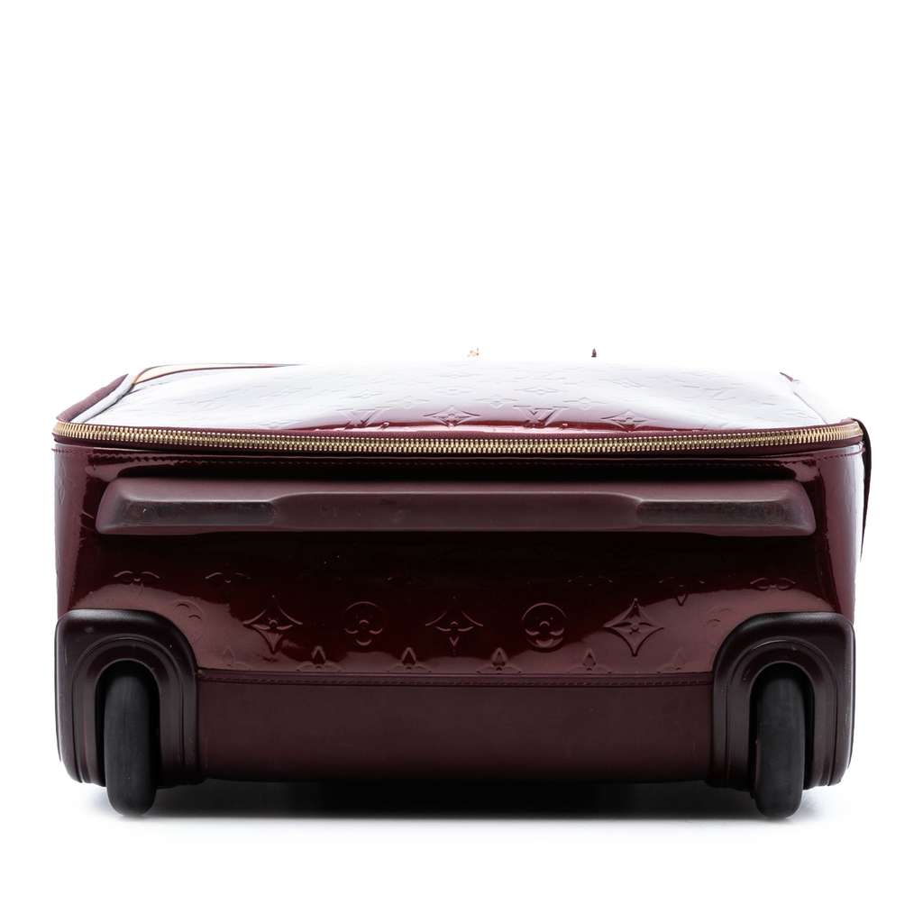 Louis Vuitton Monogram Vernis Pegase 45 Red Leather Good condition - Inside View