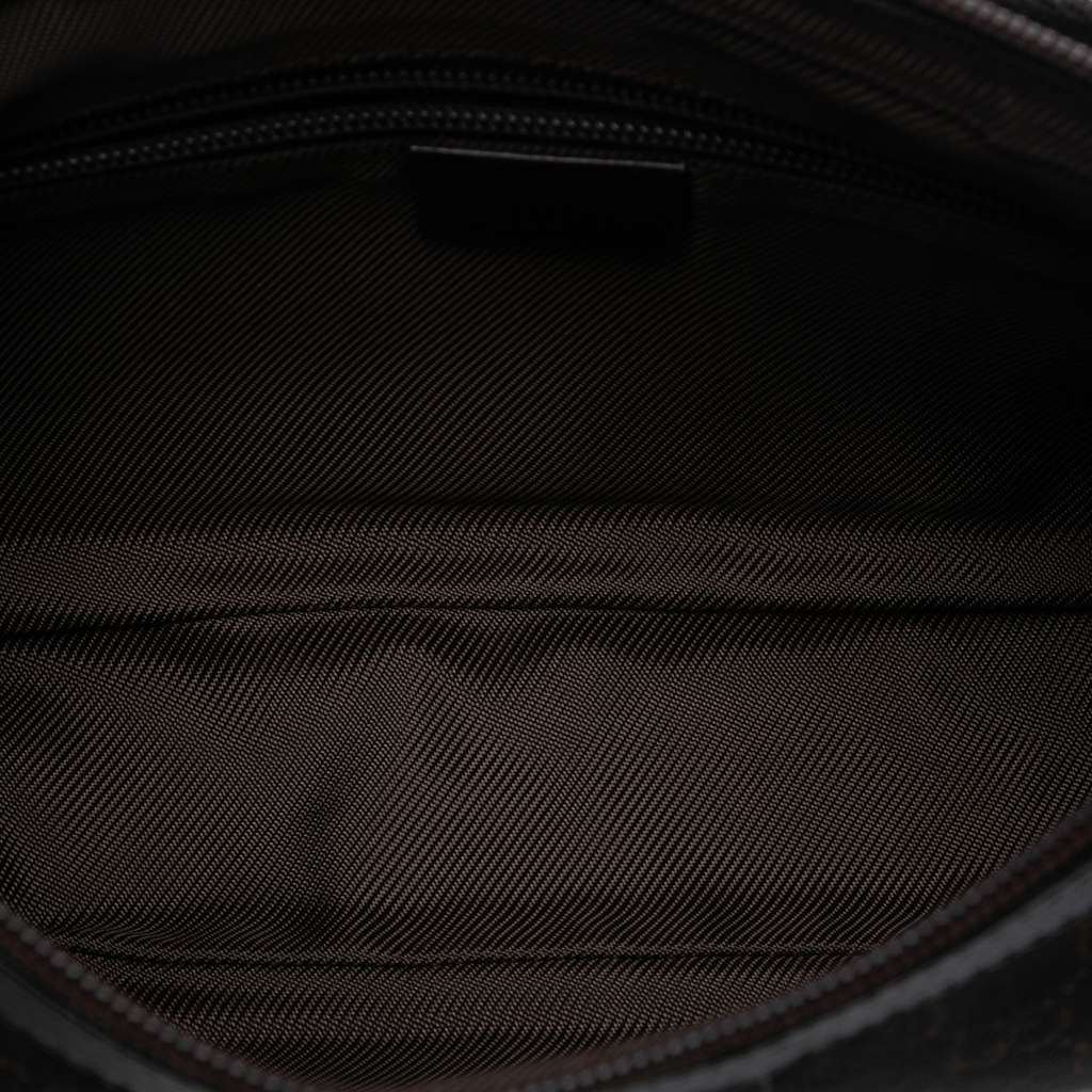 Gucci GG Denim Crossbody Brown Denim Good condition - Model View