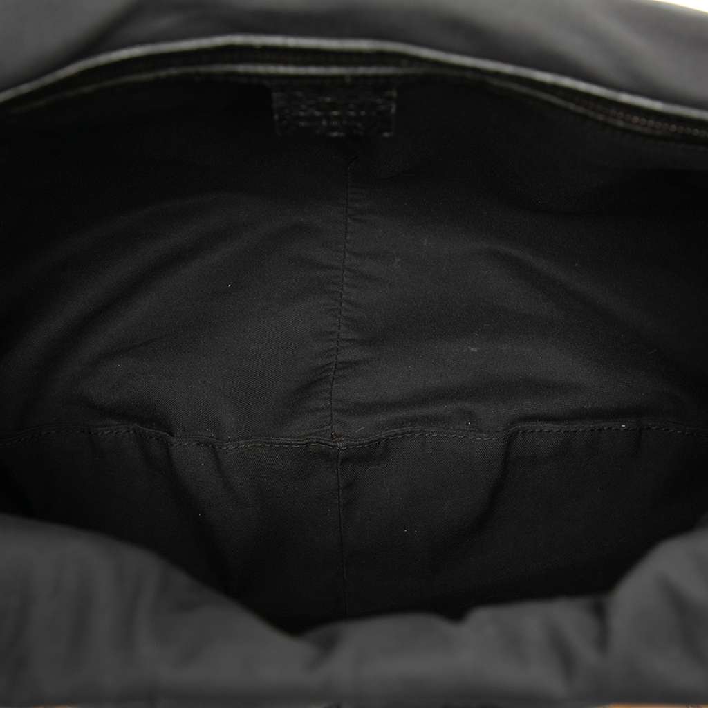 Gucci GG Canvas Bamboo Studded Hobo Black Canvas Good condition - Model View