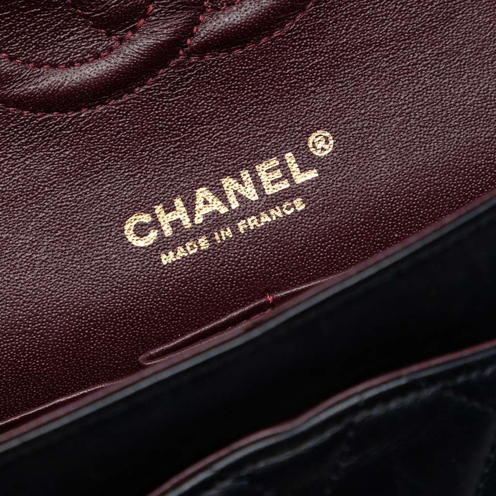 Chanel Medium Classic Lambskin Double Flap Black Leather Good condition - Box View