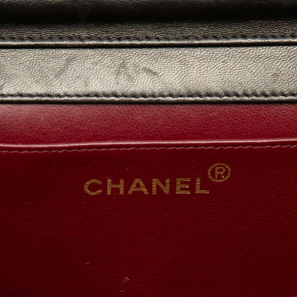 Chanel CC Quilted Lambskin Full Single Flap Black Leather Good condition - Box View