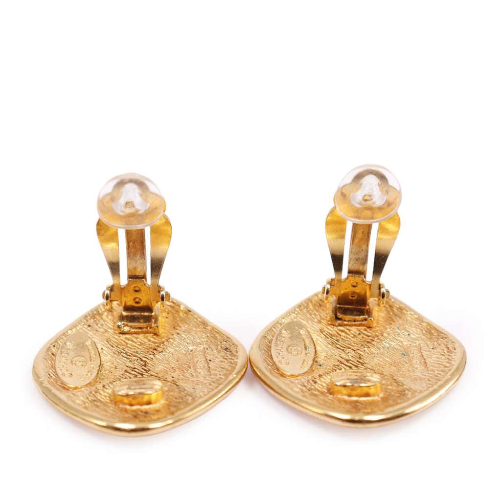 Chanel CC Gold Plated Diamond Clip On Earrings Gold Metal Good condition - Model View