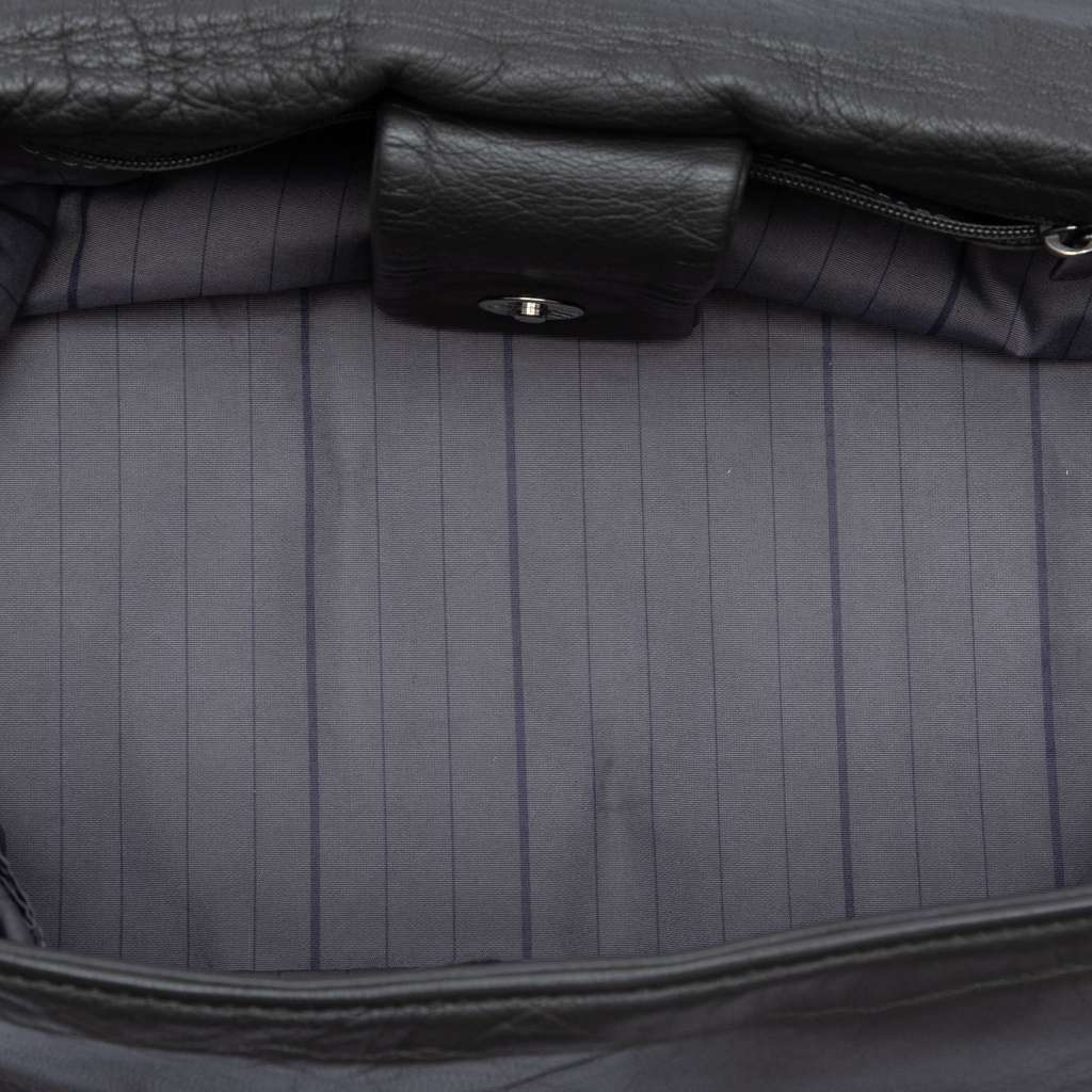 Chanel Lambskin Studded CC Accordion Flap Black Leather Good condition - Model View