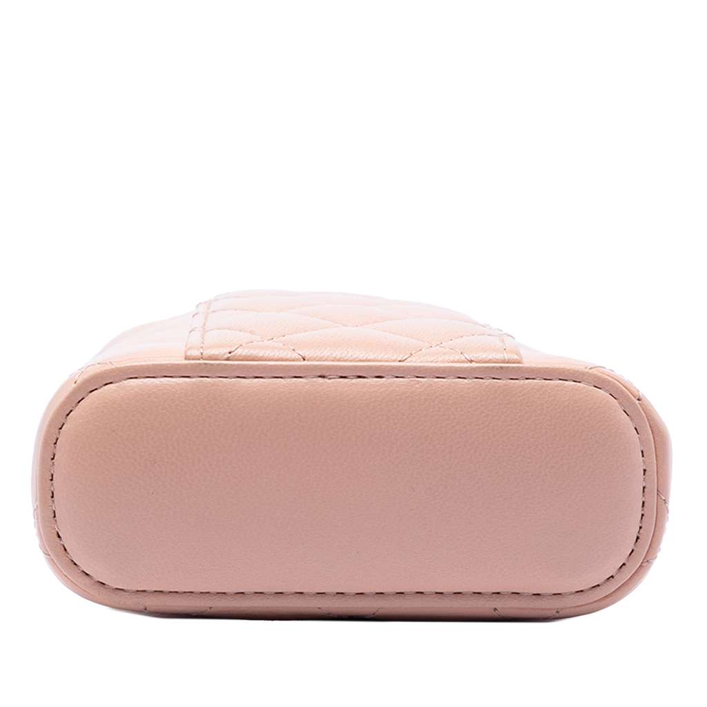 Chanel CC Quilted Lambskin Phone Holder with Chain Pink Leather Good condition - Inside View