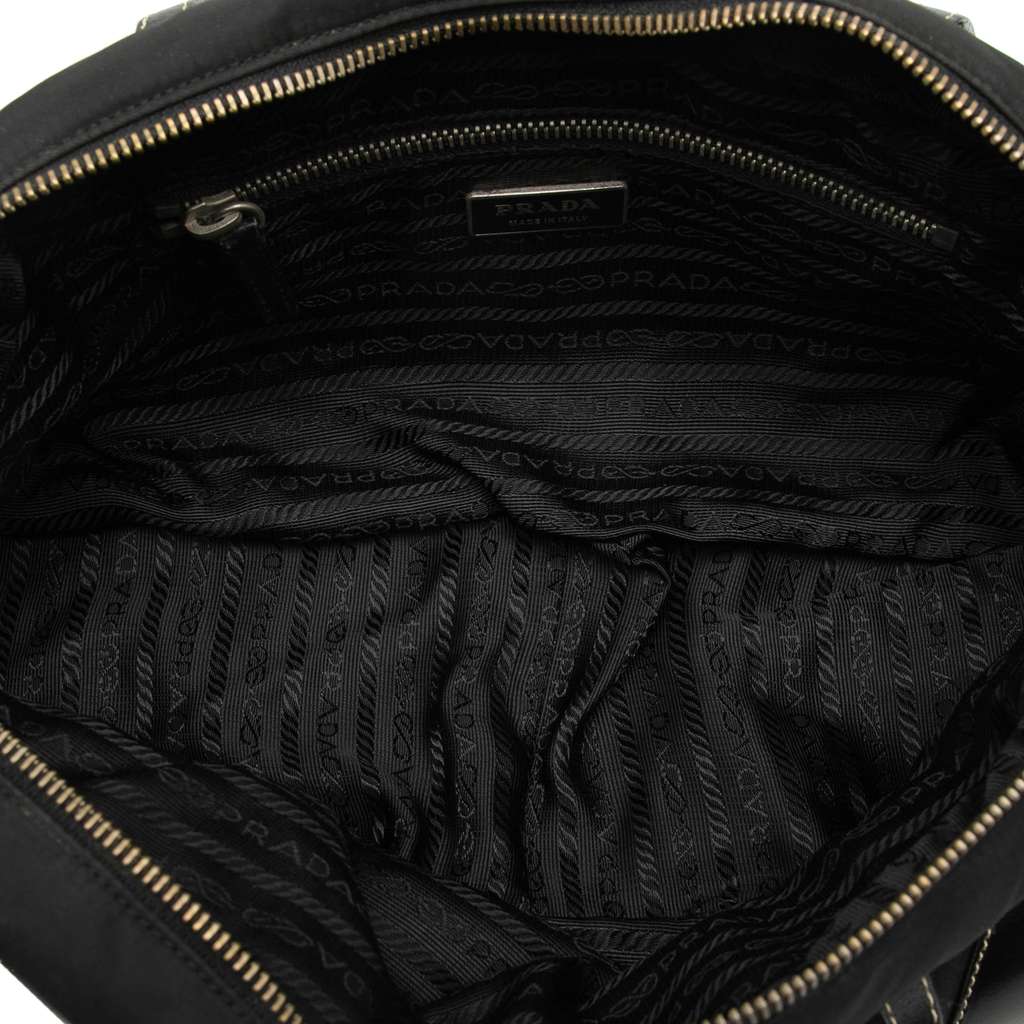 Prada Vitello Trimmed Tessuto Handbag Black Good condition - Model View