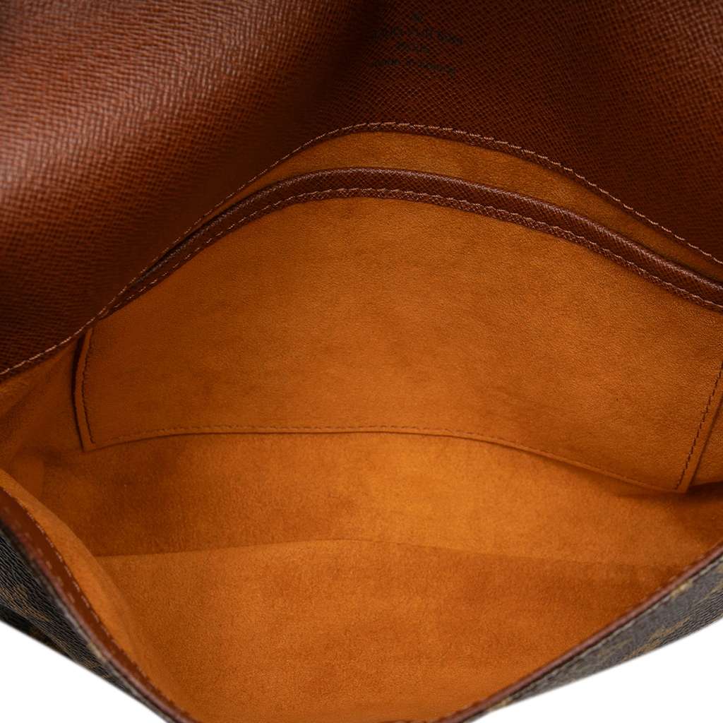 Louis Vuitton Monogram Musette Tango Short Strap Brown Good condition - Model View